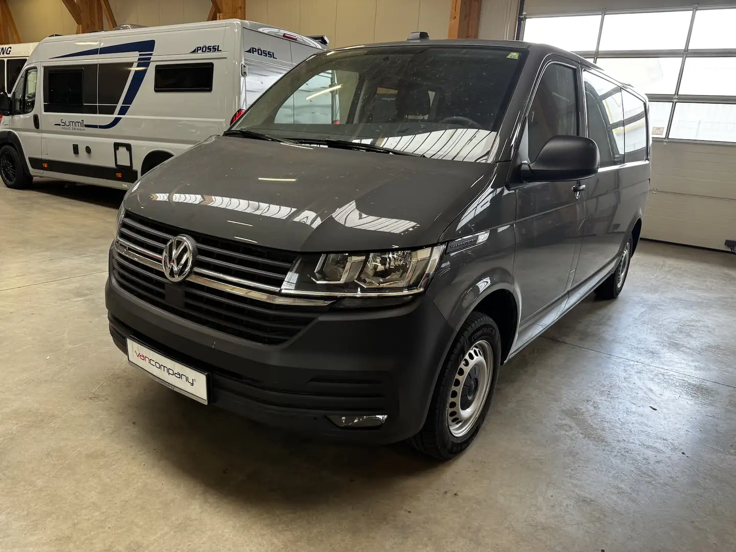 Volkswagen T6.1 lang 5-Sitzer 2.0 TDI 4Motion puregrey Grigio - 2