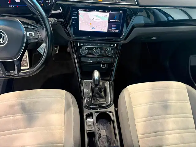 Volkswagen Touran view 12