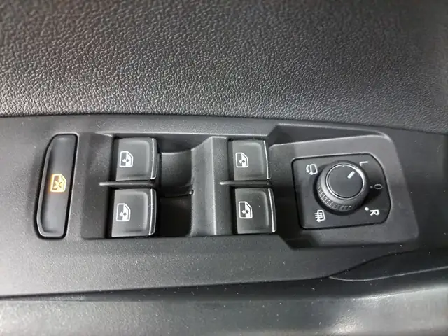Volkswagen Taigo view 11