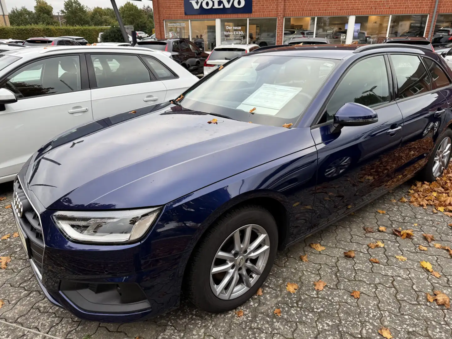 Audi A4 Avant 30 TDI KAMERA LED SCHEINWERFER NAVI Blau - 1