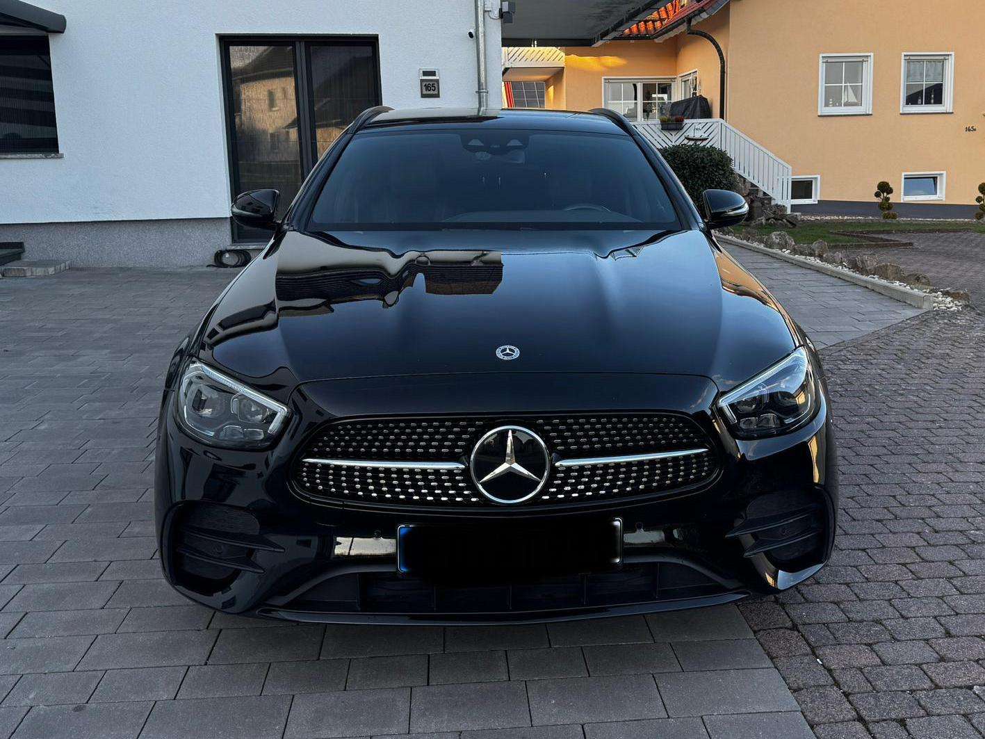 Second hand Mercedes Benz E-Class 300