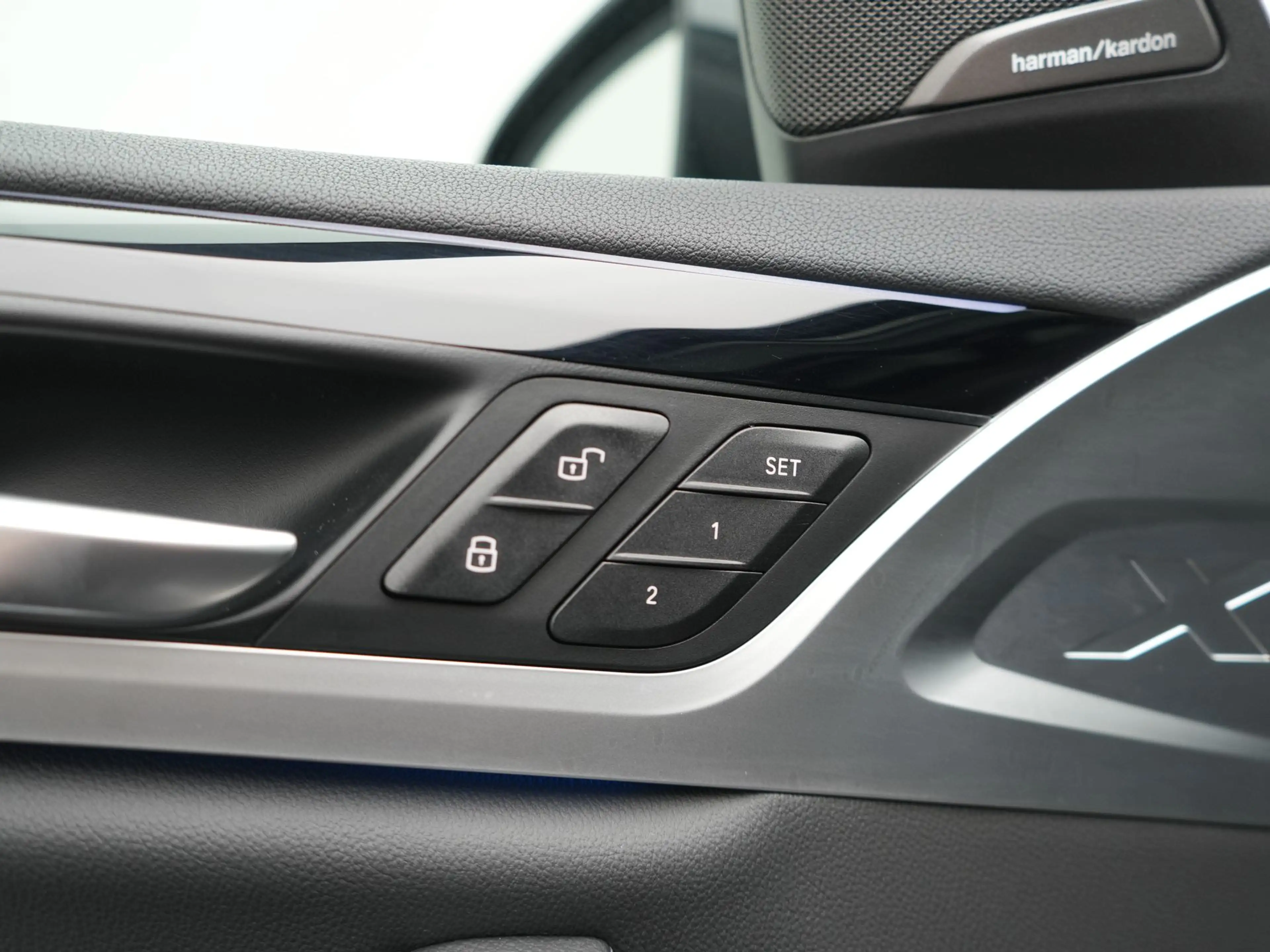 BMW X3 xDrive30e M Sport PHEV 293pk Dealer O.H. | Trekhaa — photo 11