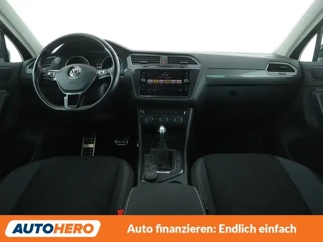 Volkswagen Tiguan view 12