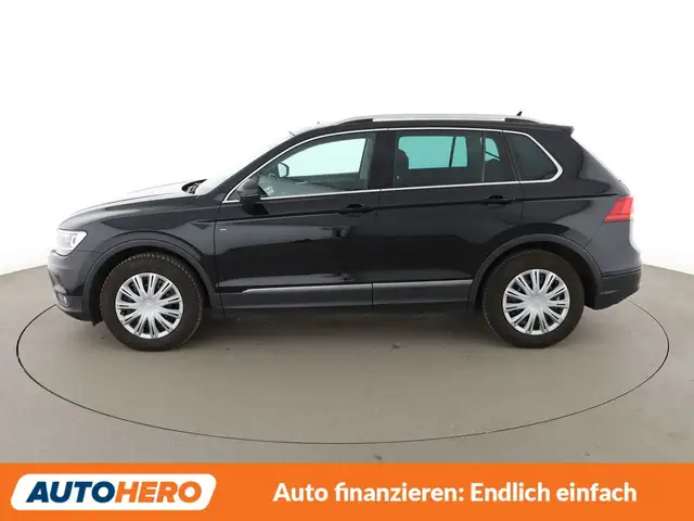 Volkswagen Tiguan view 3
