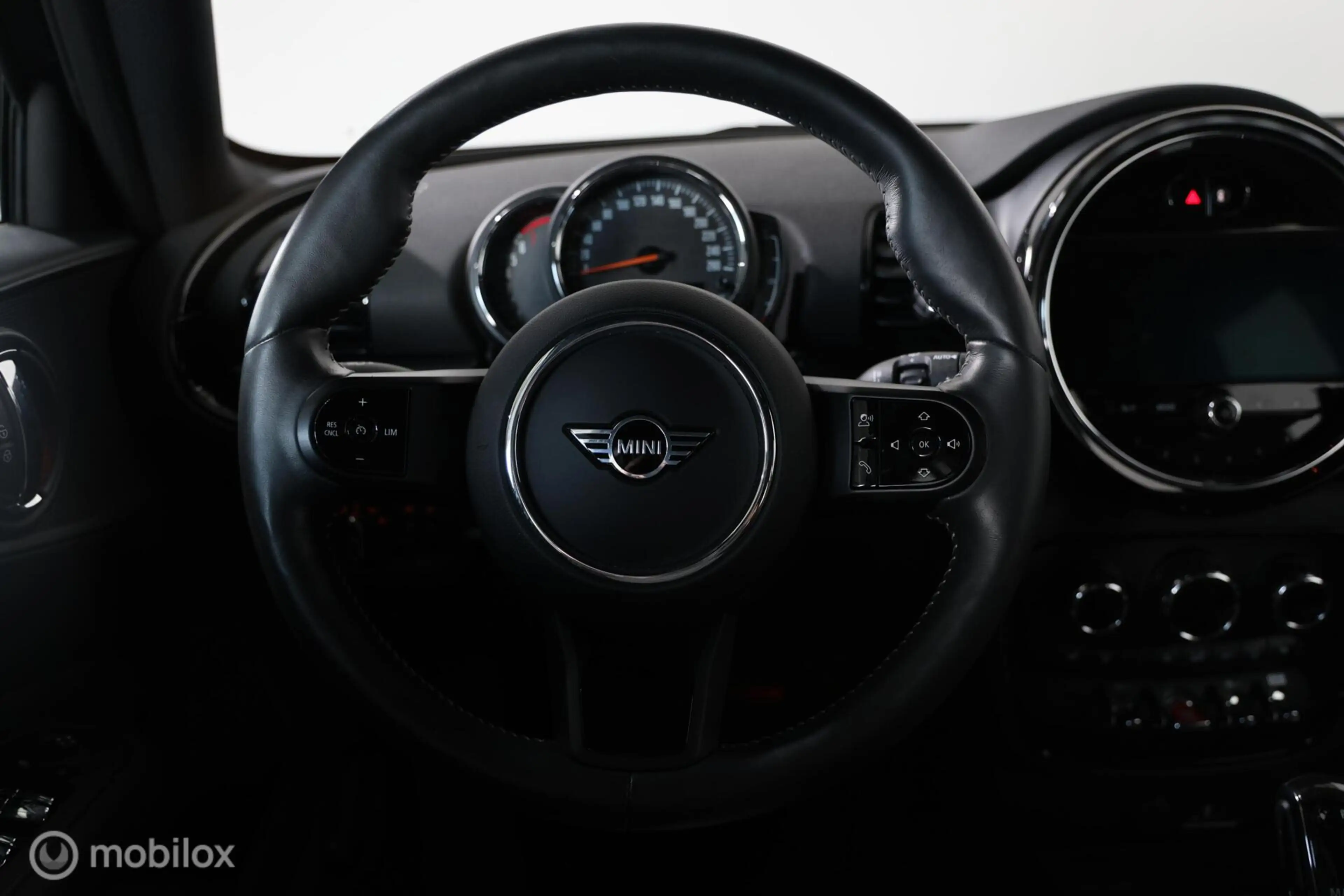 MINI Cooper Clubman 1.5 -STOEL/STUURVERWARMING - NAVI- AIRCO — photo 14