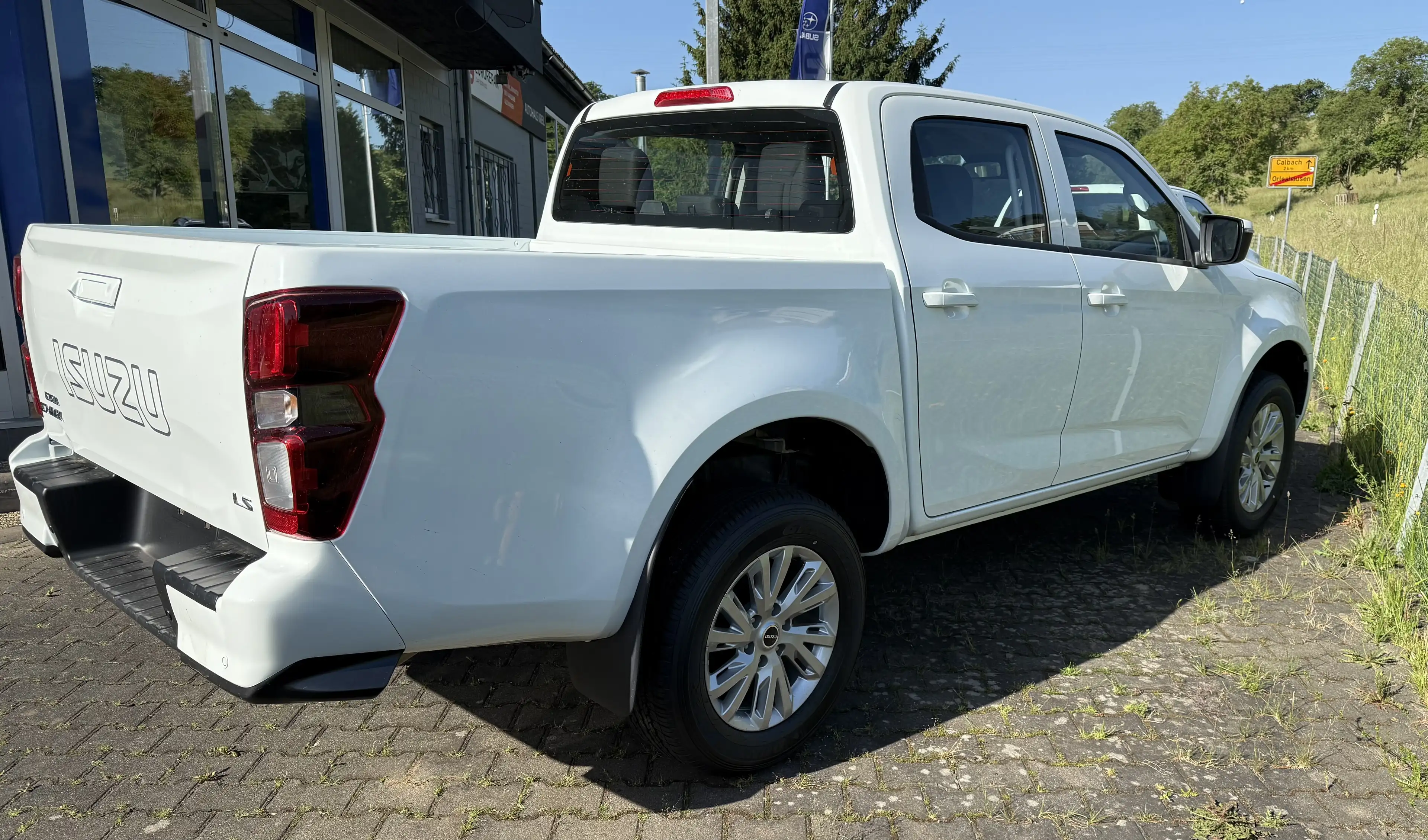 Isuzu D-Max D-Max Double Cab 4WD Autm. LS — photo 3