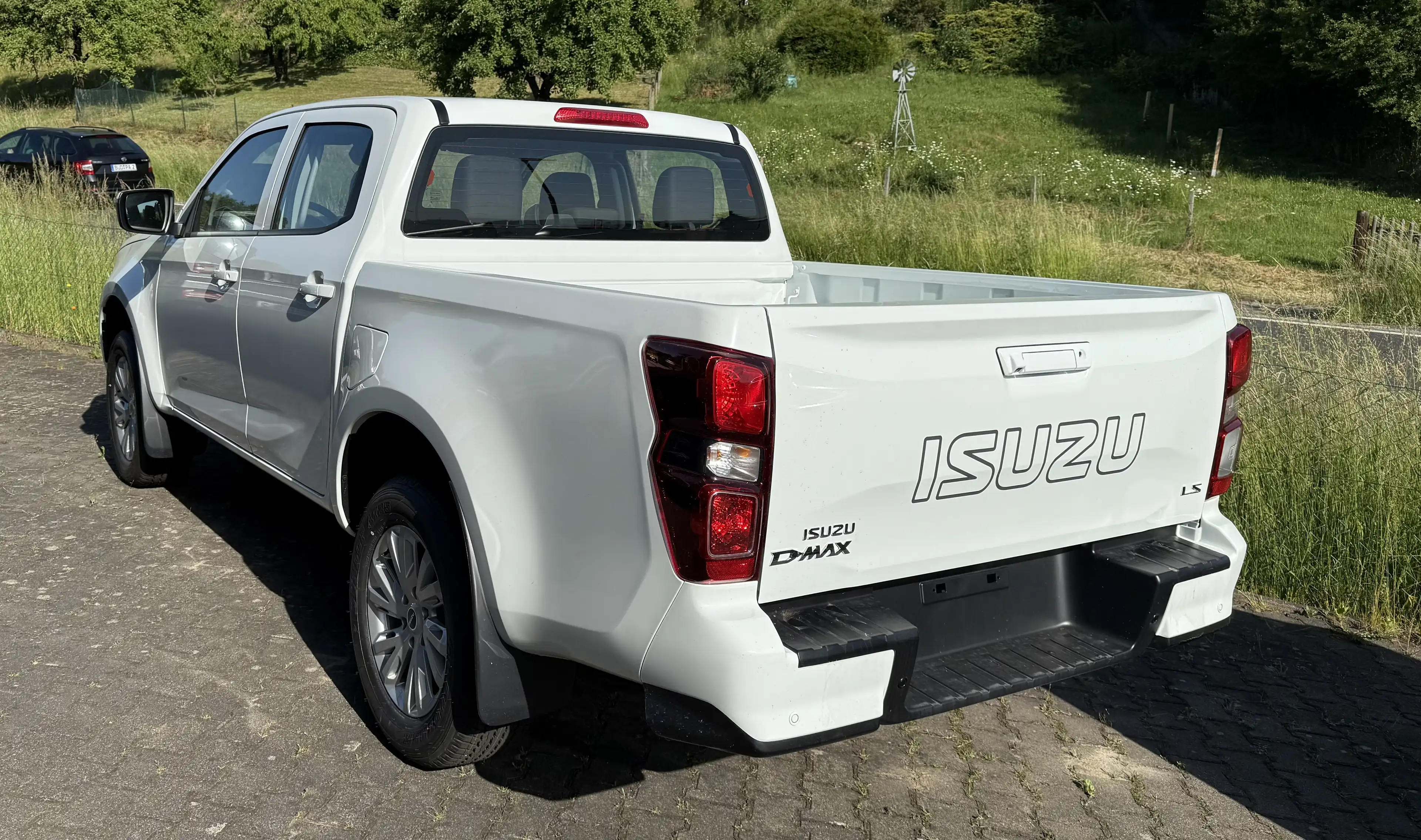 Isuzu D-Max D-Max Double Cab 4WD Autm. LS — photo 2