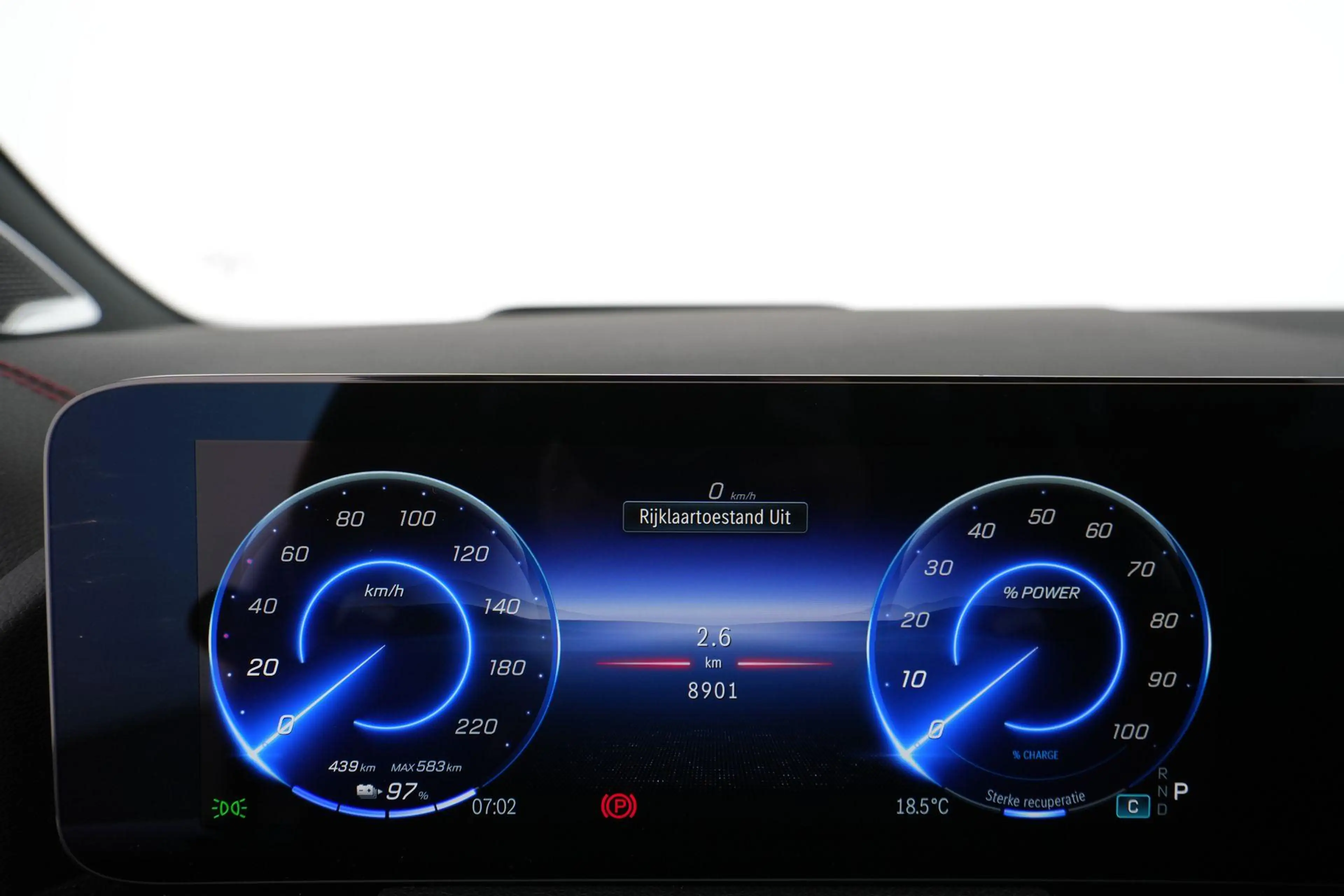 Mercedes-Benz EQA 250 AMG Line — photo 14