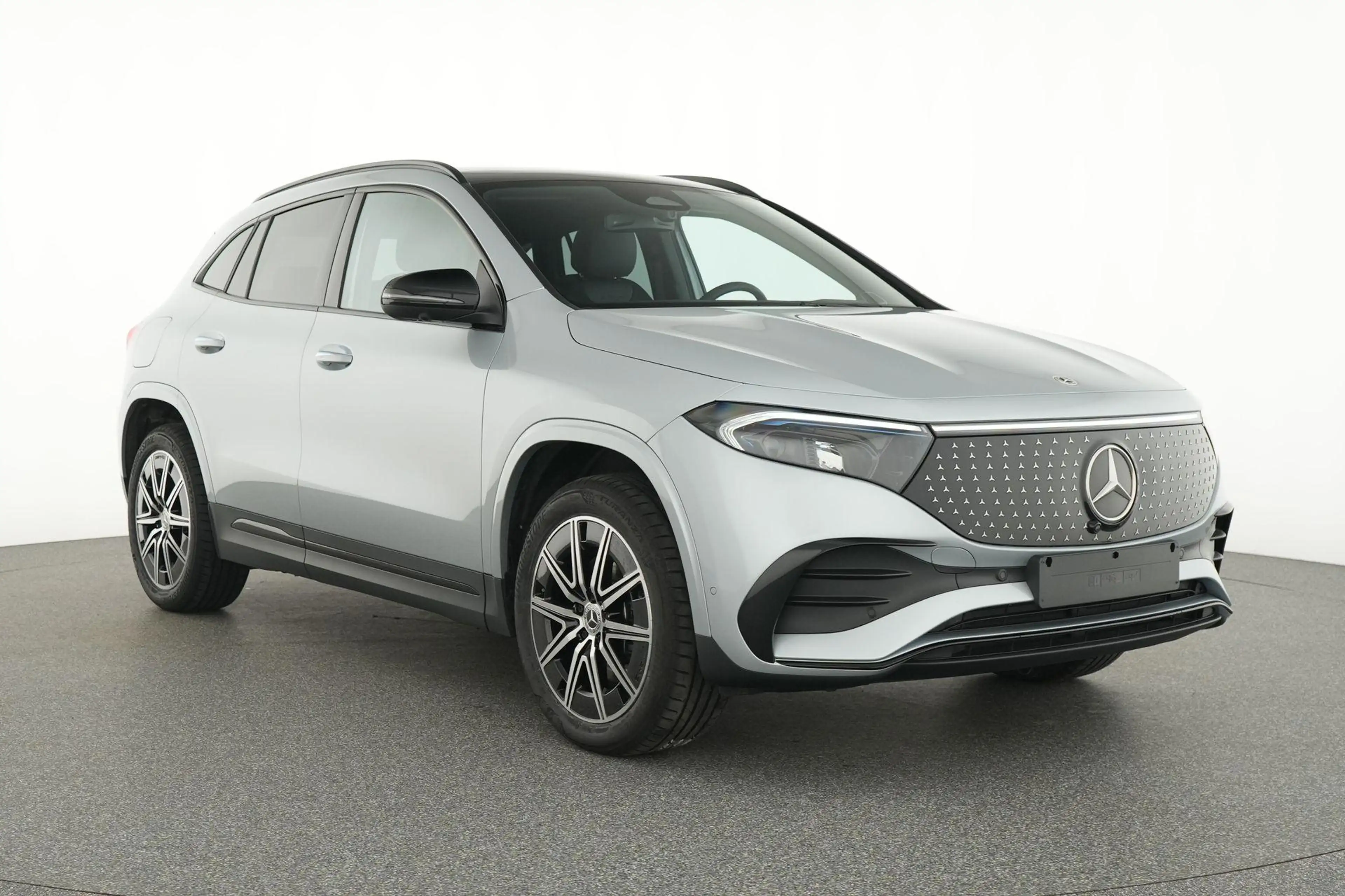 Mercedes-Benz EQA 250 AMG Line — photo 2