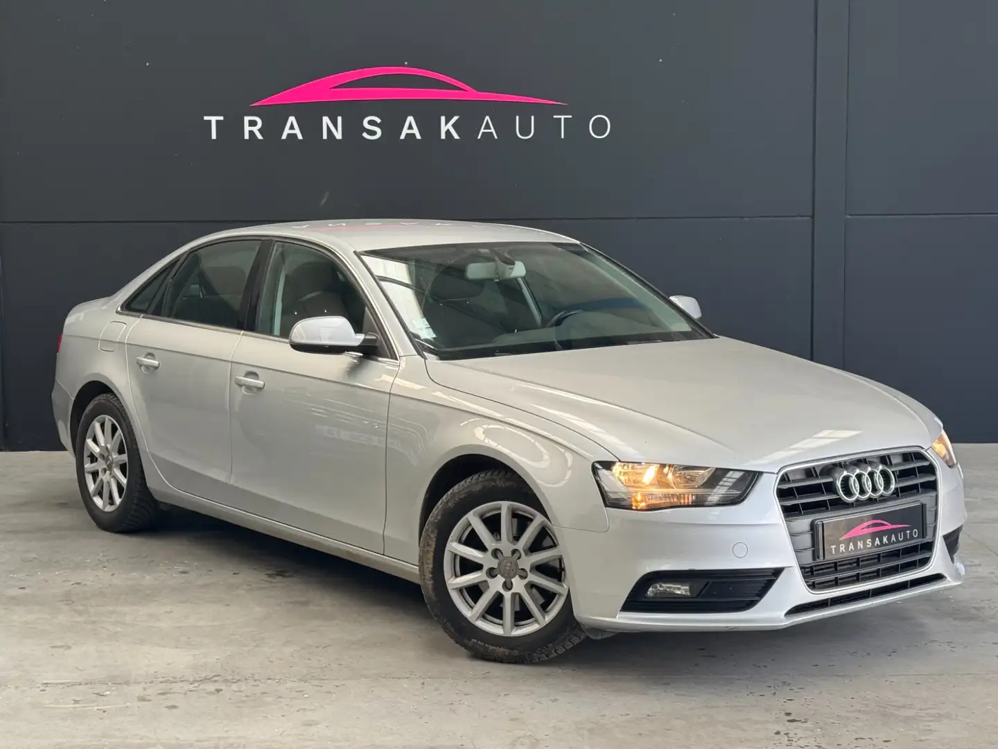 Audi A4 Ambiente Gris - 1