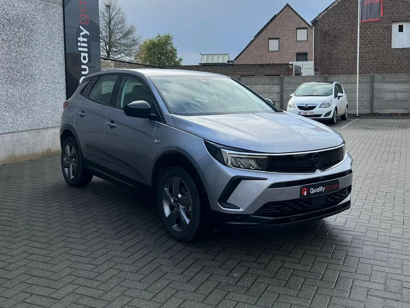 Opel Grandland Opel Grandland GS Auto 1.2 130PK / Winterpack Argent - 1