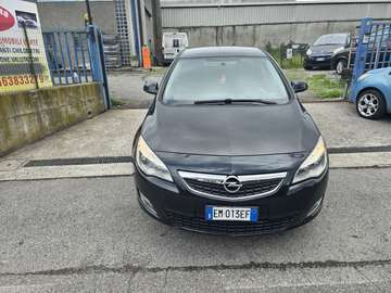 5p 1.4 Cosmo 100cv