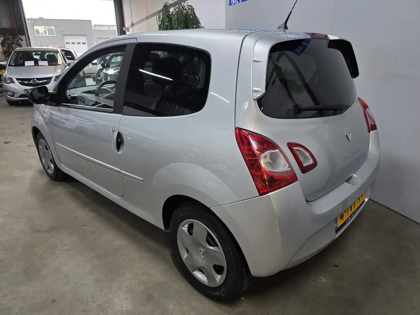 Renault Twingo 1.2 16V Collection Grijs - 2