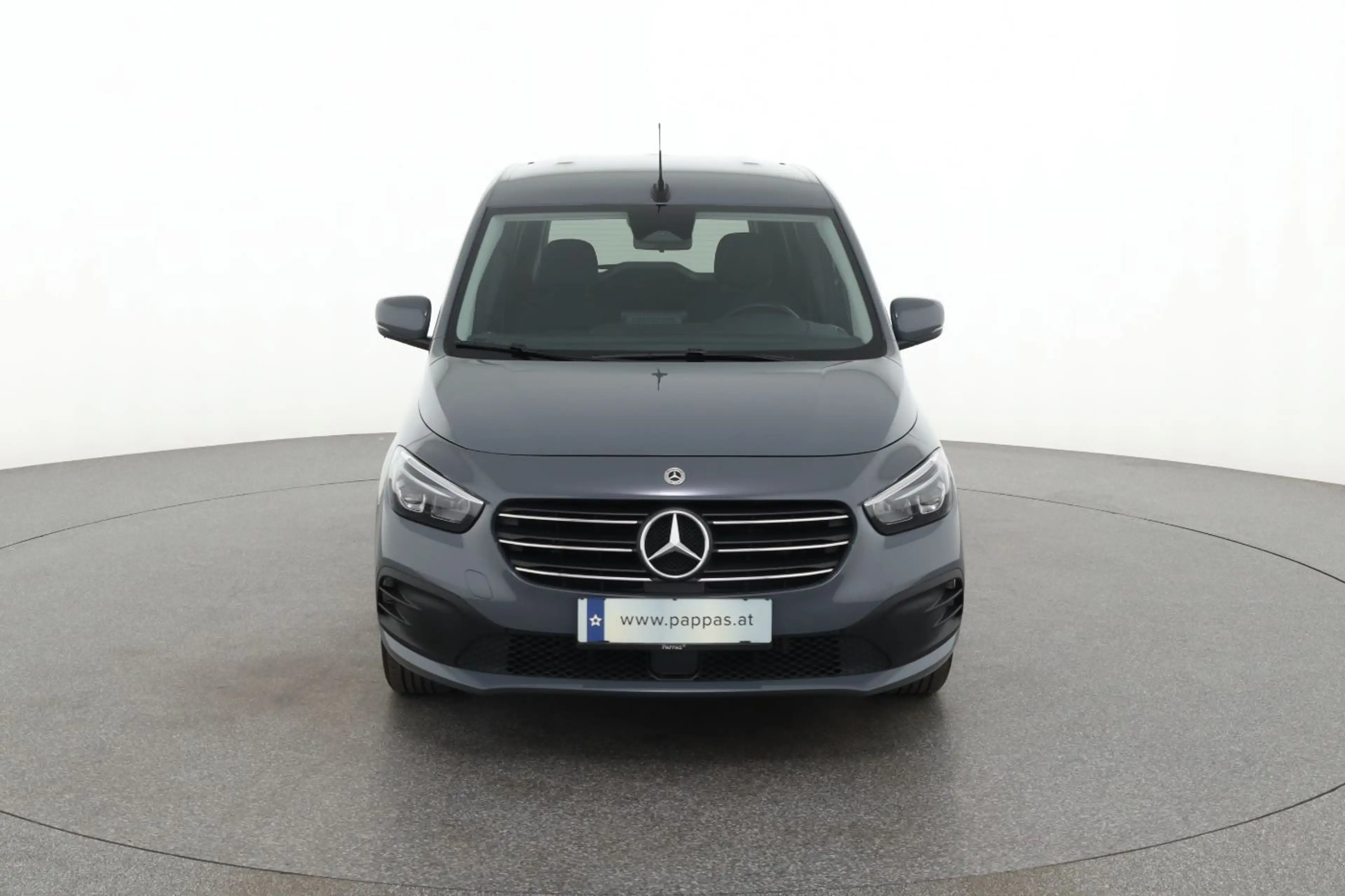 Mercedes-Benz T-Class T 180 d Standard Cam SHZ — photo 4
