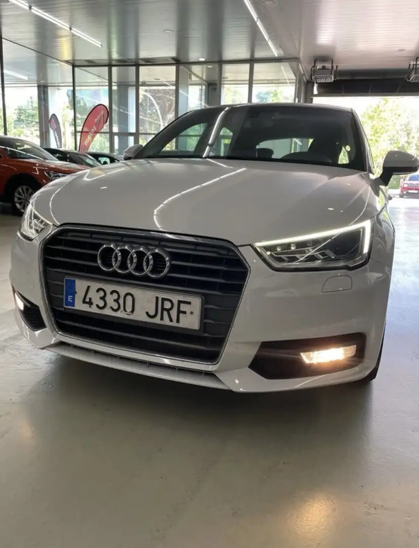 Audi A1 Sportback 1.0 TFSI Adrenalin2 - 1