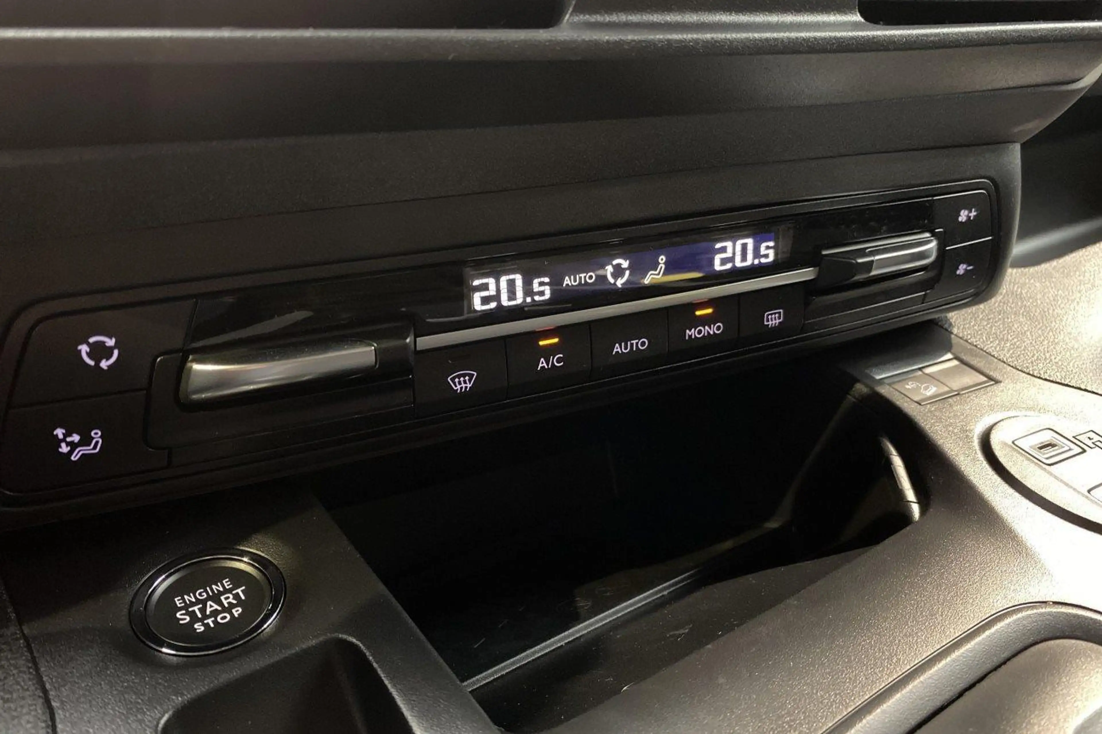 Peugeot Rifter GT — photo 15