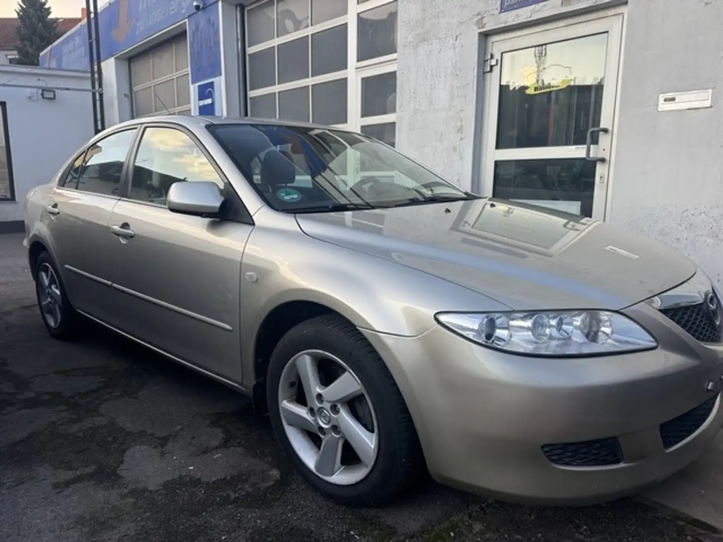 Mazda 6 2.0 Exclusive Sport 1. Hand Klimaauto el.SSD Beige - 1