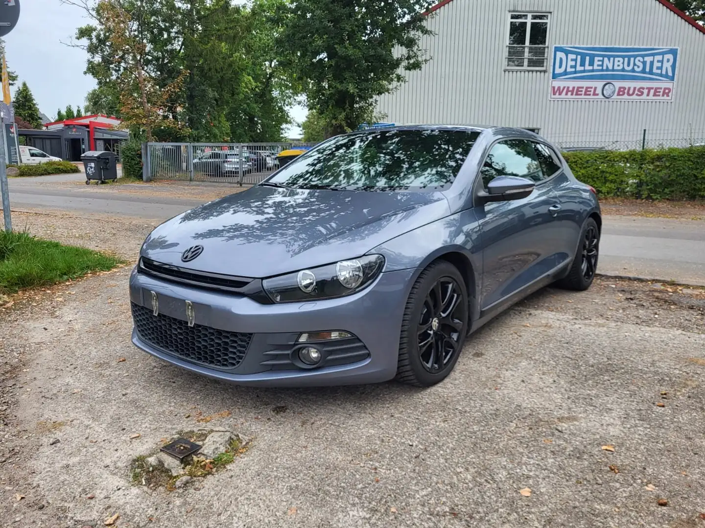 Volkswagen Scirocco 1.4 TSI 118 kW Grau - 2