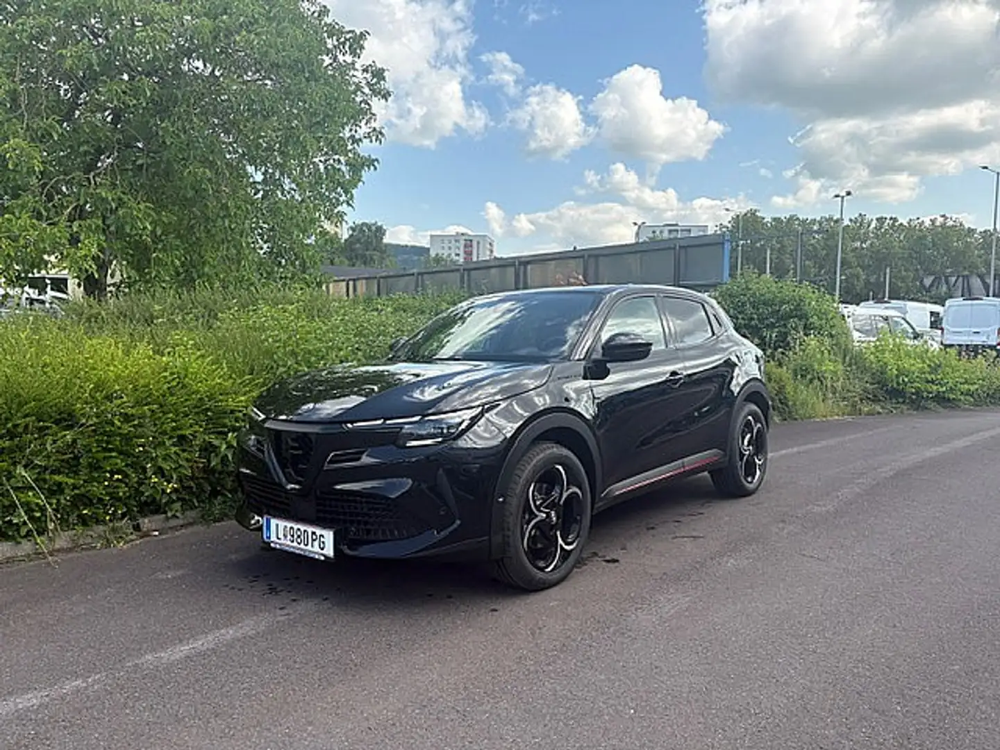 Alfa Romeo Junior Ibrida Speciale 1.2 MHEV e-DCT6 Noir - 1