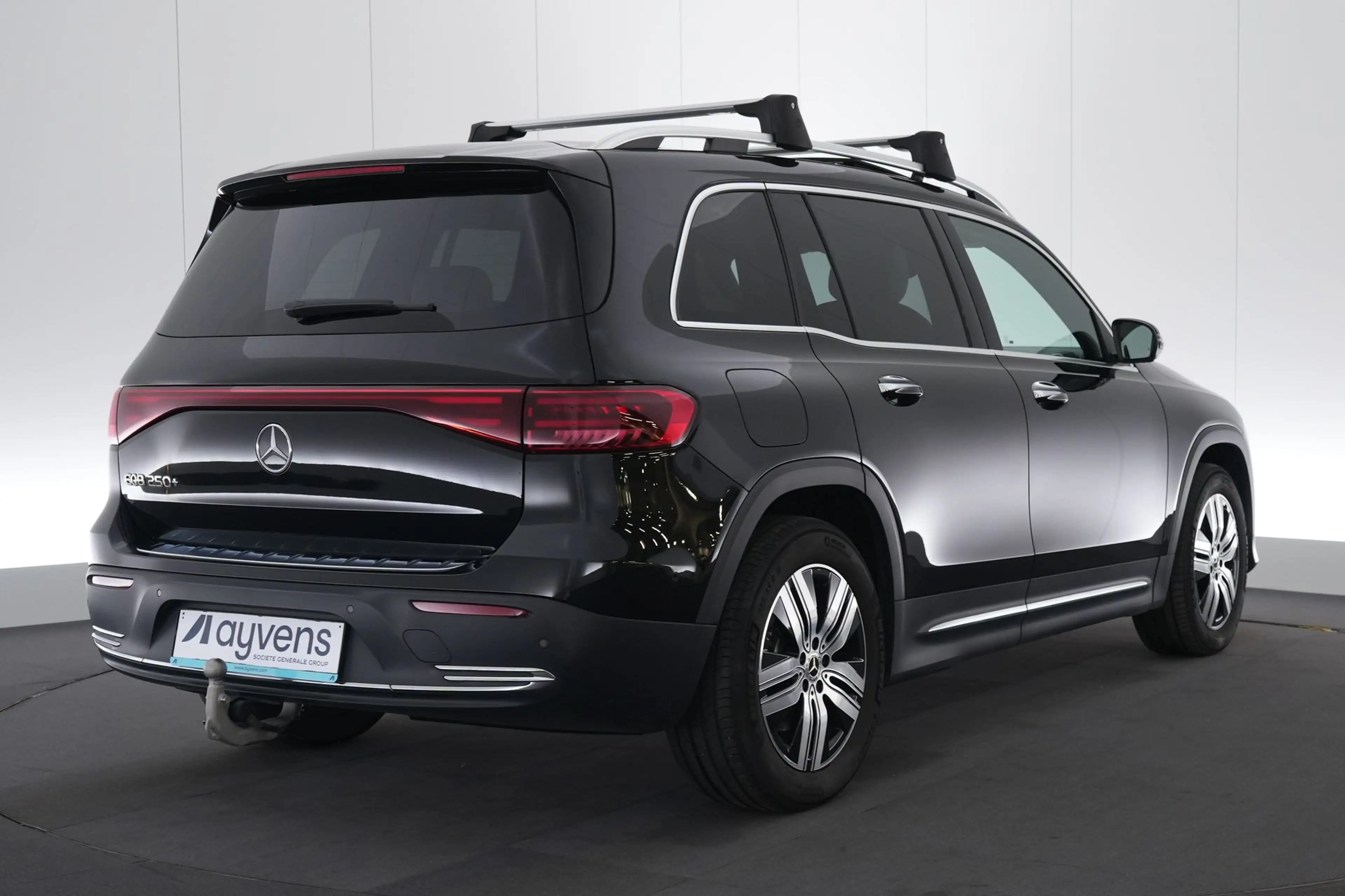 Mercedes-Benz EQB 250 250+ Luxury Line LEDER/CUIR Adapt. LED GPS PDC 360 — photo 7