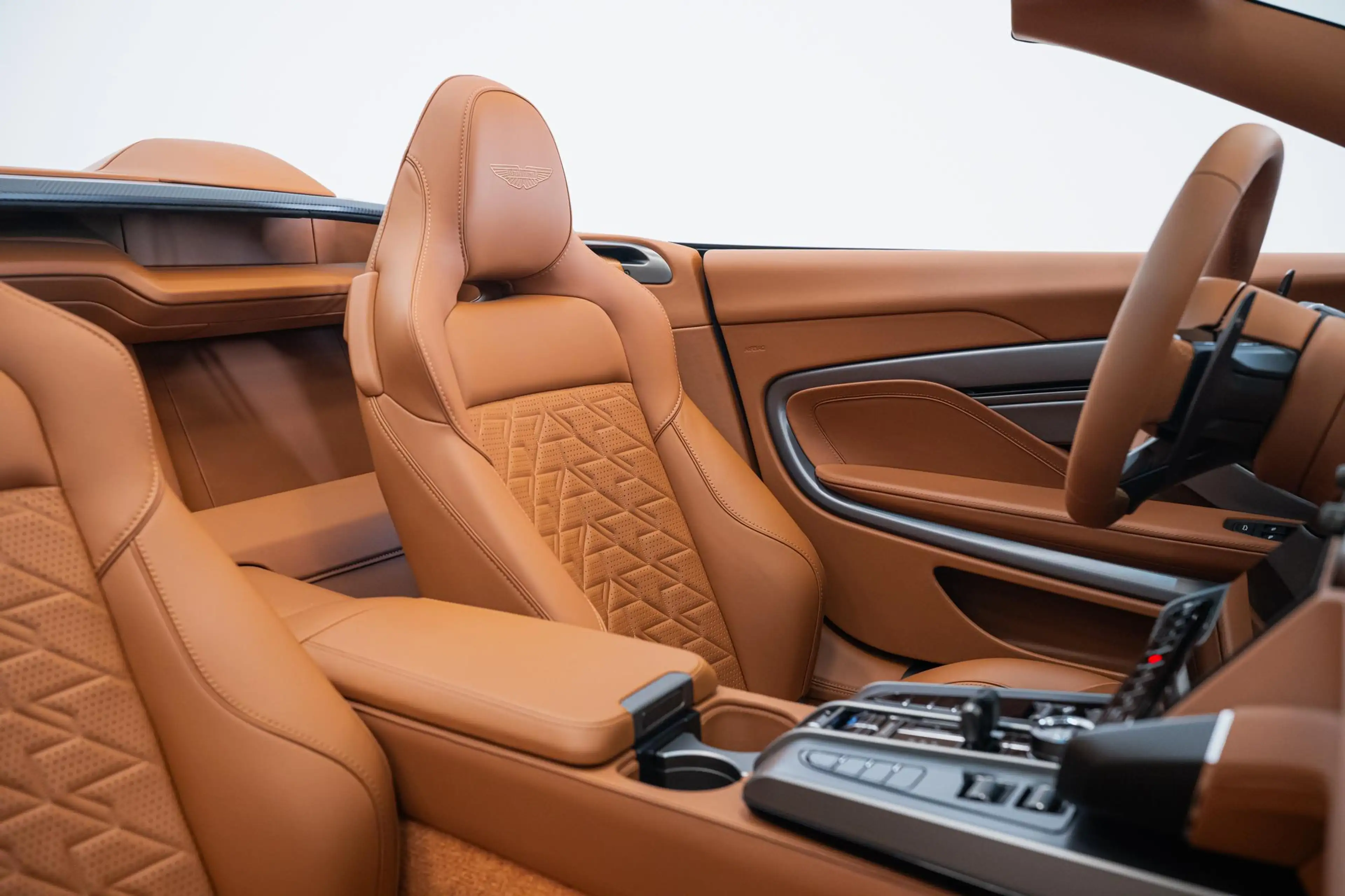 Aston Martin Vanquish Volante | NEW 2026 | Incl. BPM | — photo 13