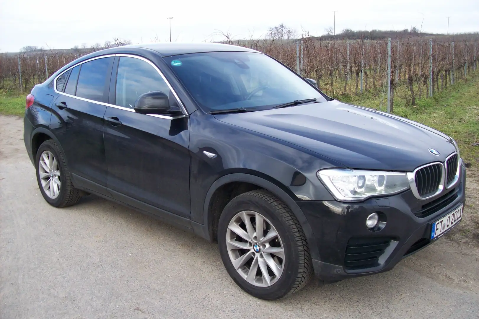 BMW X4 xDrive 20 d Schwarz - 2