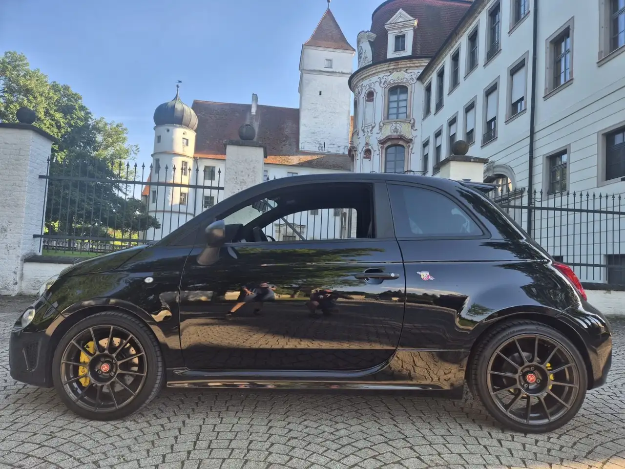 Abarth 695 2023