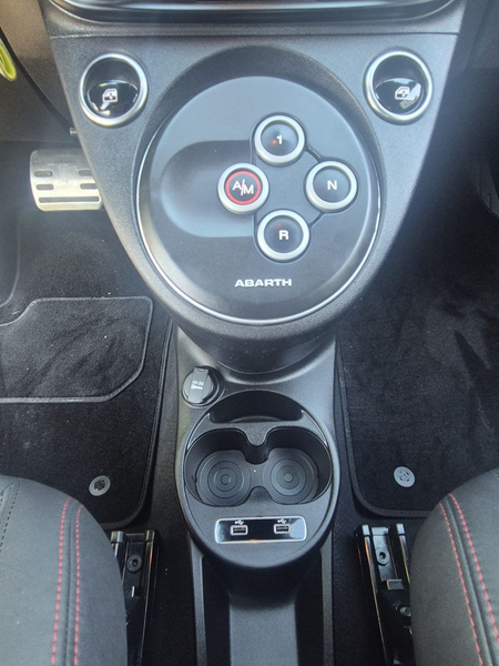 Abarth 695 — photo 15