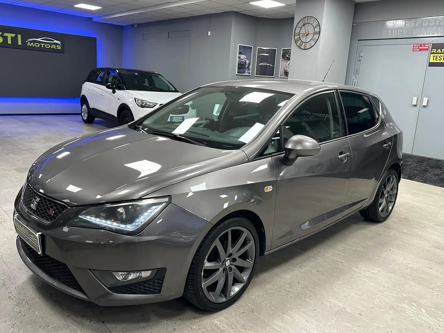 SEAT Ibiza Ibiza IV 2012 Berlina 5p 1.2 tsi FR 86cv Gris - 1