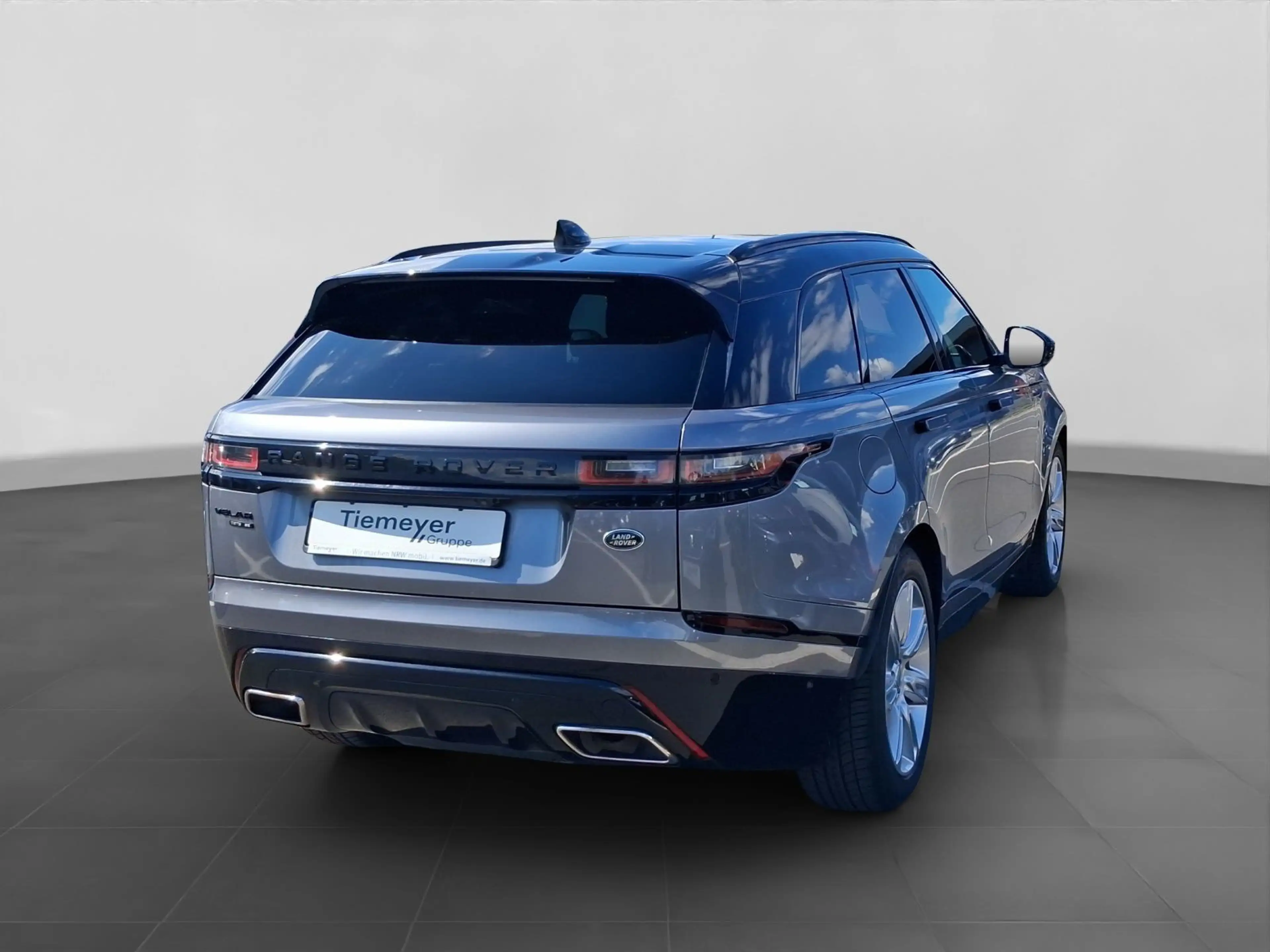 Land Rover Range Rover Velar 3.0d R-DYNAMIC SE PANO LM20 LE — photo 3
