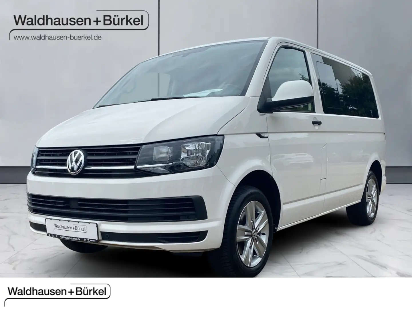 Volkswagen T6 Transporter 2.0 TDI Multivan Trendline*ACC*STANDHZG*APP* Weiß - 1