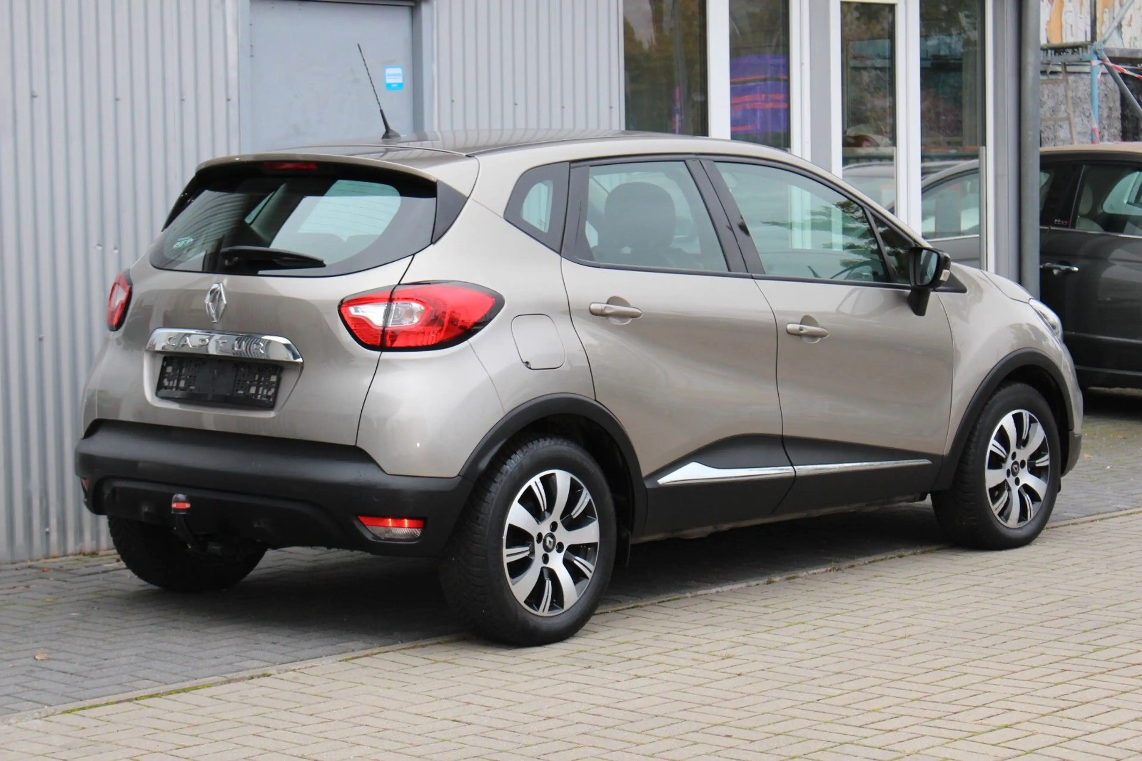 Renault Captur TCe 120 Automatik XMOD+Navi+Kamera+AHK — photo 2