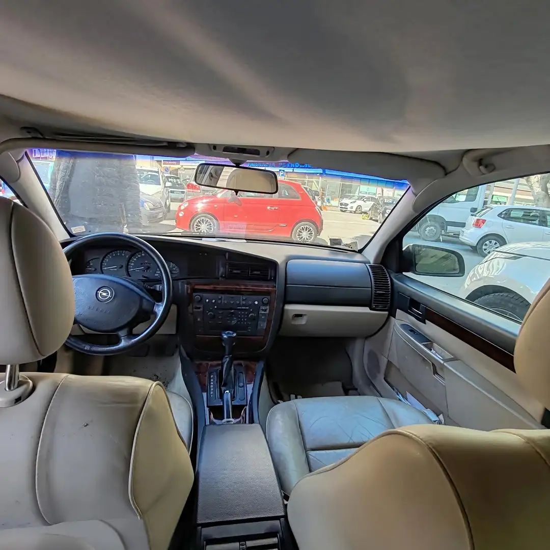 Opel Omega 3.2 V6 24v Executive - 1