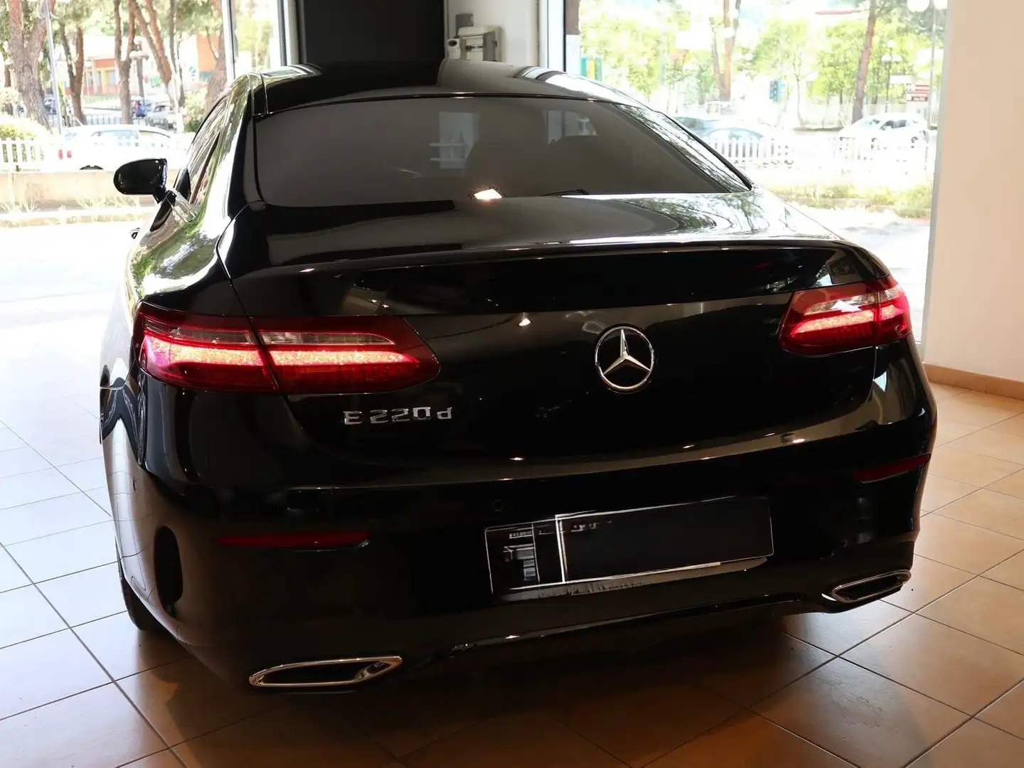 Mercedes-Benz 220 Classe e coupè 220D - premium Fekete - 1