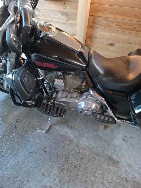 Harley-Davidson Electra Glide - foto 7