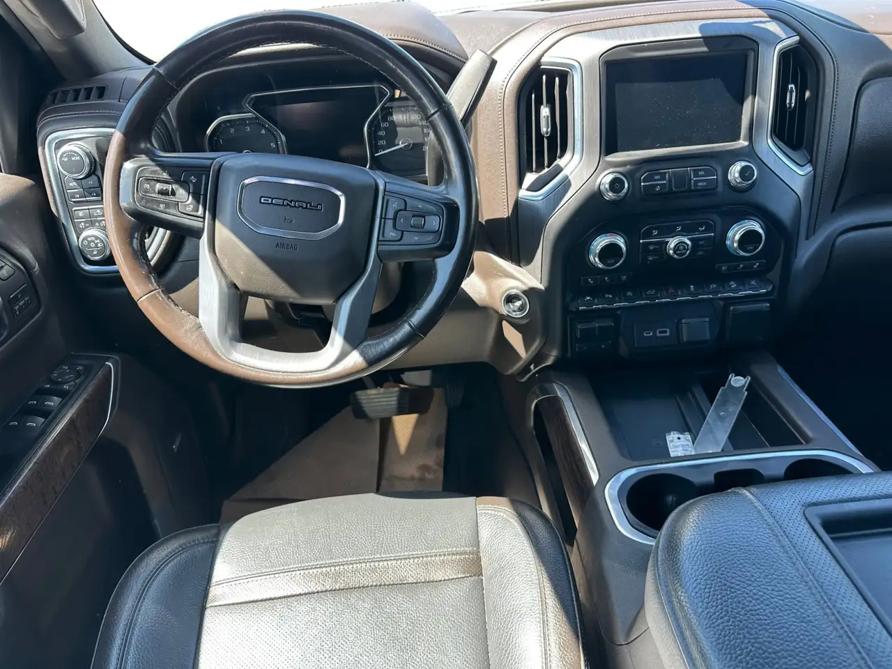 GMC Sierra 1500 photo GMC Sierra 1500