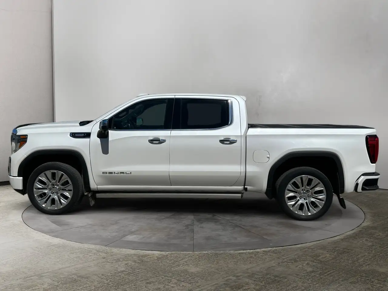 GMC Sierra 1500 photo GMC Sierra 1500