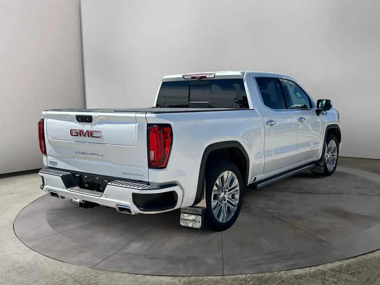 GMC Sierra 1500 photo GMC Sierra 1500