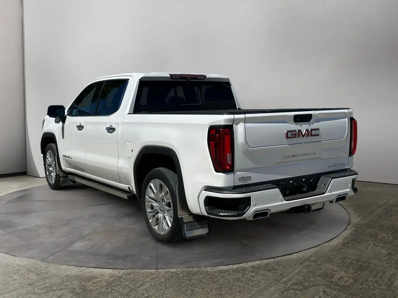 GMC Sierra 1500 photo GMC Sierra 1500