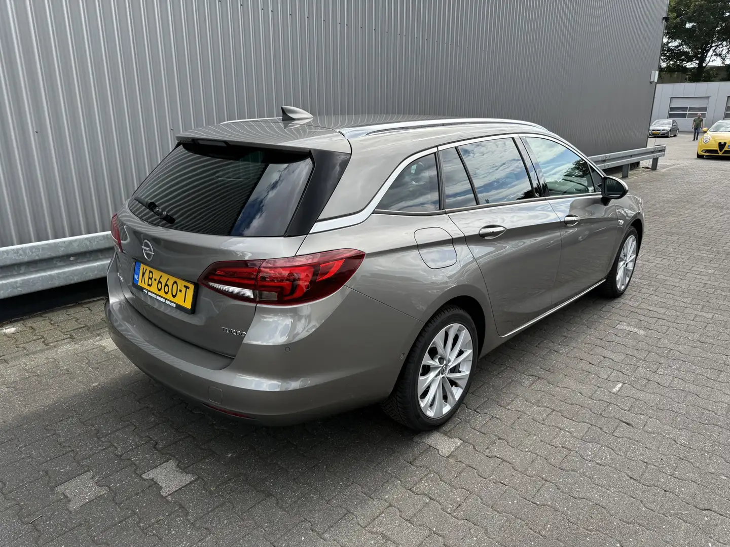 Opel Astra Sports Tourer 1.4 Innovation 163Dkm.NAP, AUTOMAAT, Bruin - 2