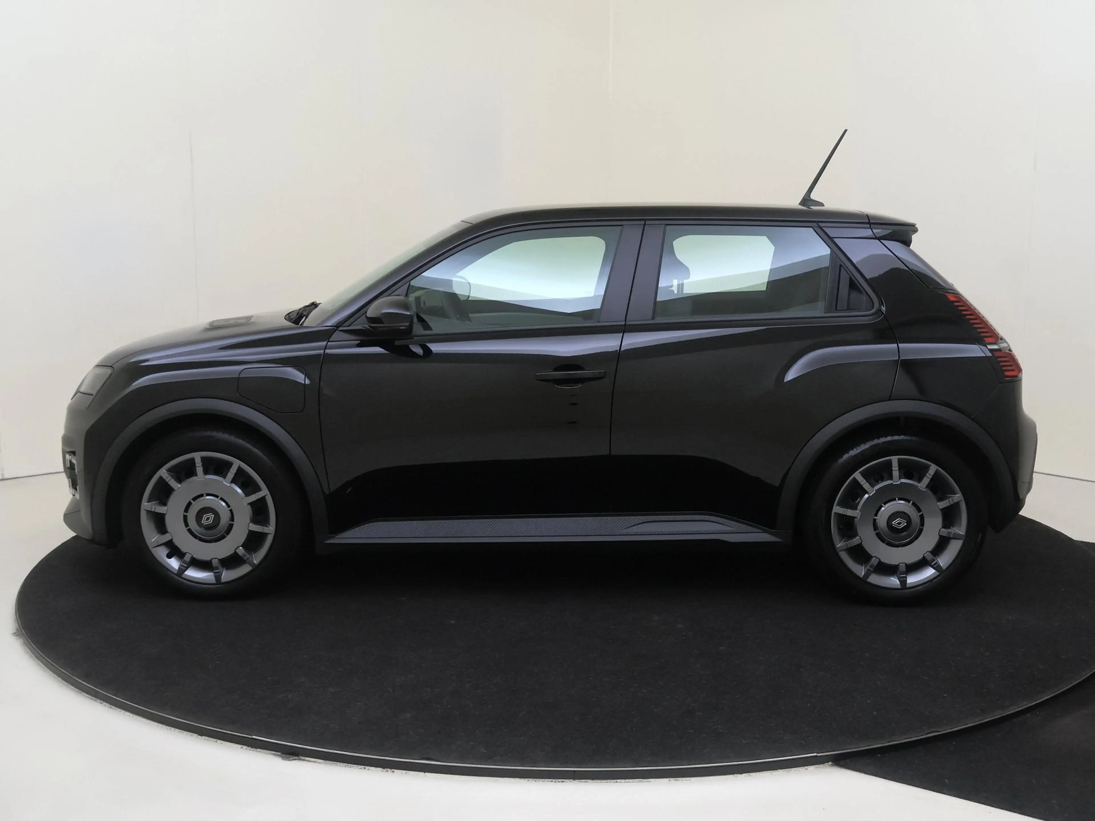 Renault R 5 urban range FIVE 40 kWh |WLTP 305 km| Android Auto — photo 8