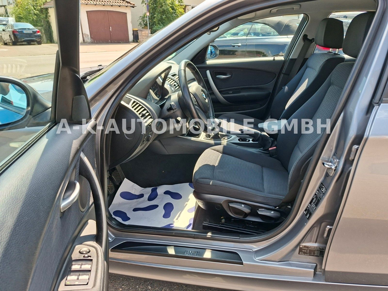BMW 116 i Limousine 4/5-TRG — photo 14