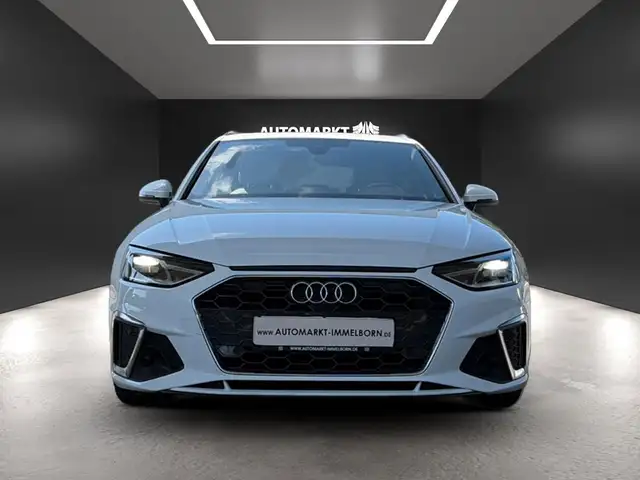 Audi A4 view 9