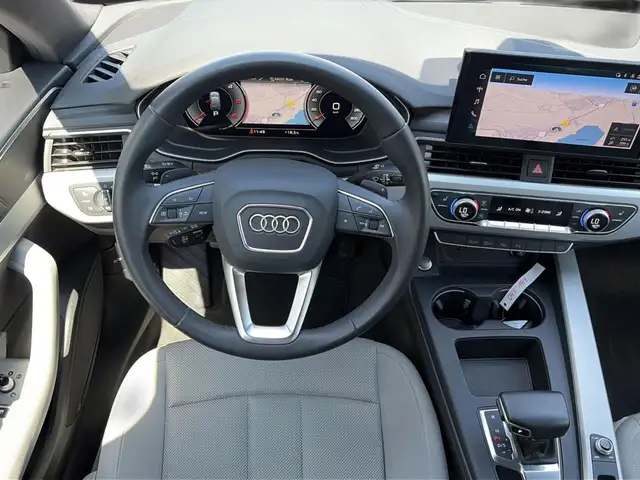 Audi A4 view 15