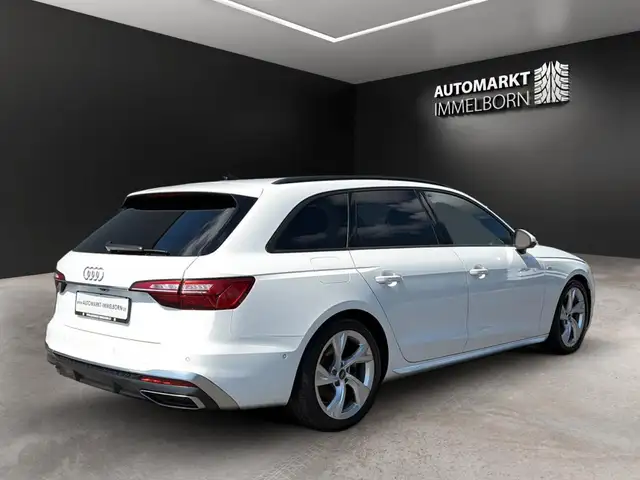Audi A4 view 8