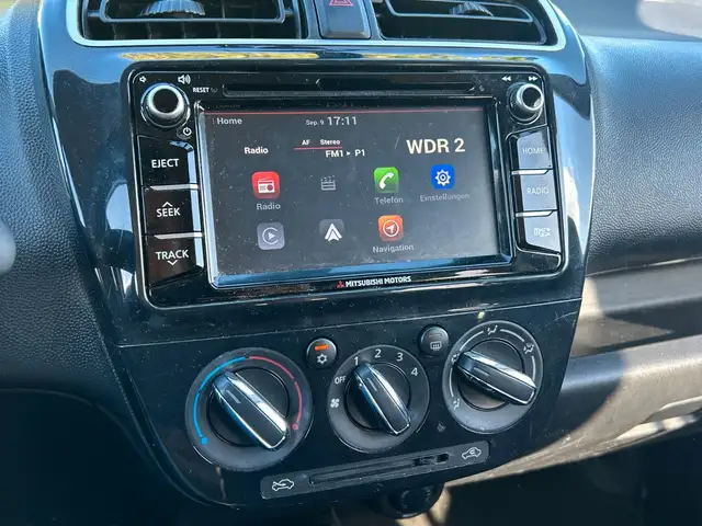 Mitsubishi Space Star view 27