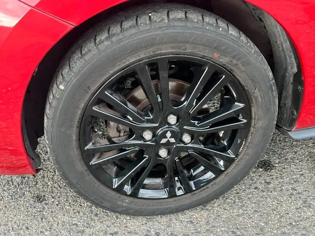 Mitsubishi Space Star view 9