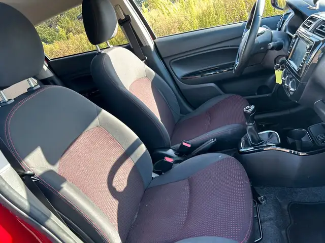 Mitsubishi Space Star view 26
