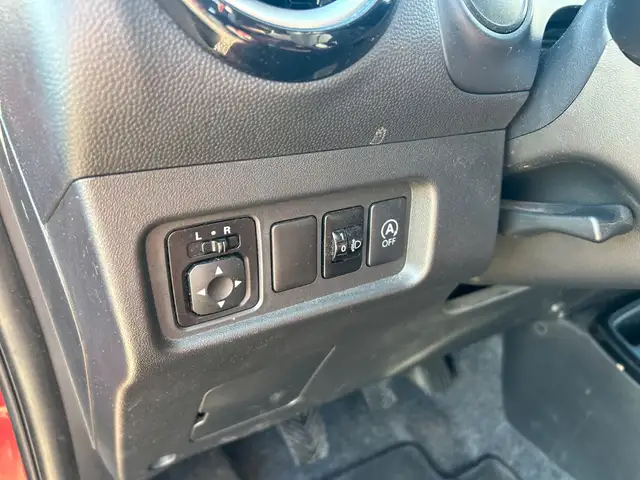 Mitsubishi Space Star view 13