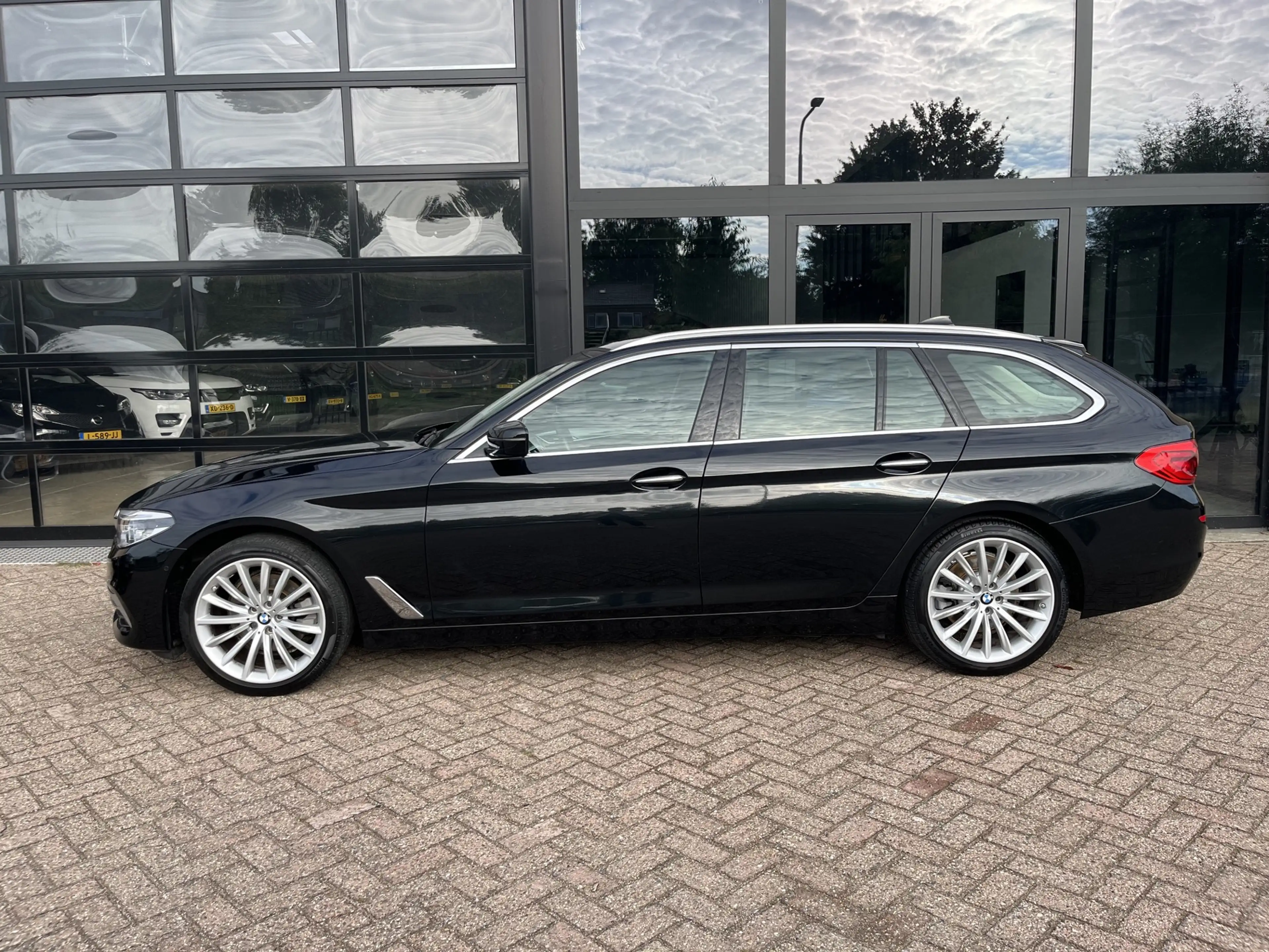 BMW 520 5-serie Touring 520i High Executive luxury Line , — photo 9